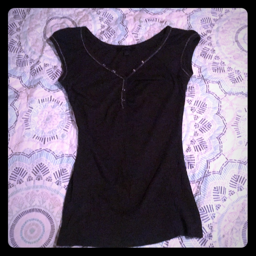 Express T-Shirt.
